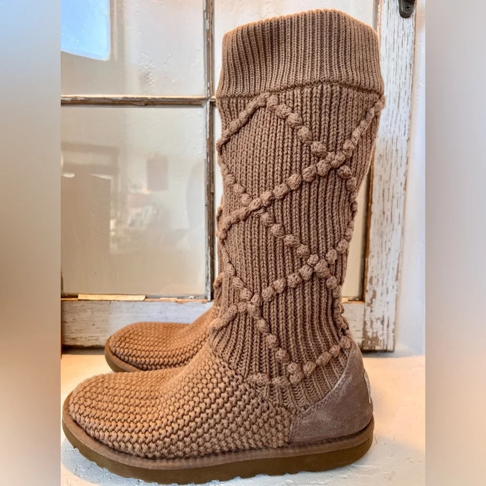 UGG ARGYLE KNIT SWEATER STYLE PULL ON BOOTS - Picture 7 of 14